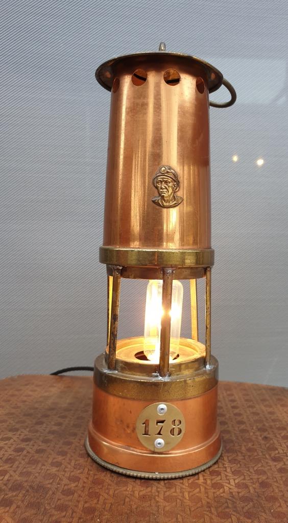 Electrified miner's lantern 178
