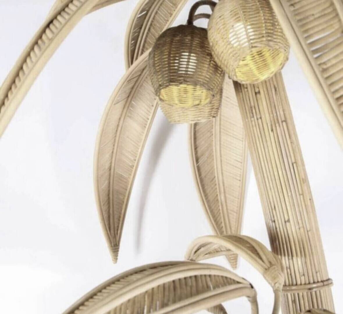 Large "coconut/palm" lamp in rattan