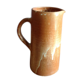 Pitcher in water in sandstone