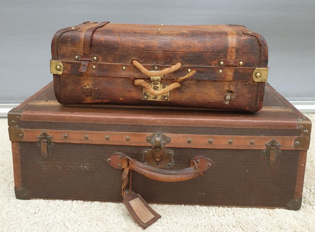 Trunk suitcase 1920 canvas coated cannage pattern