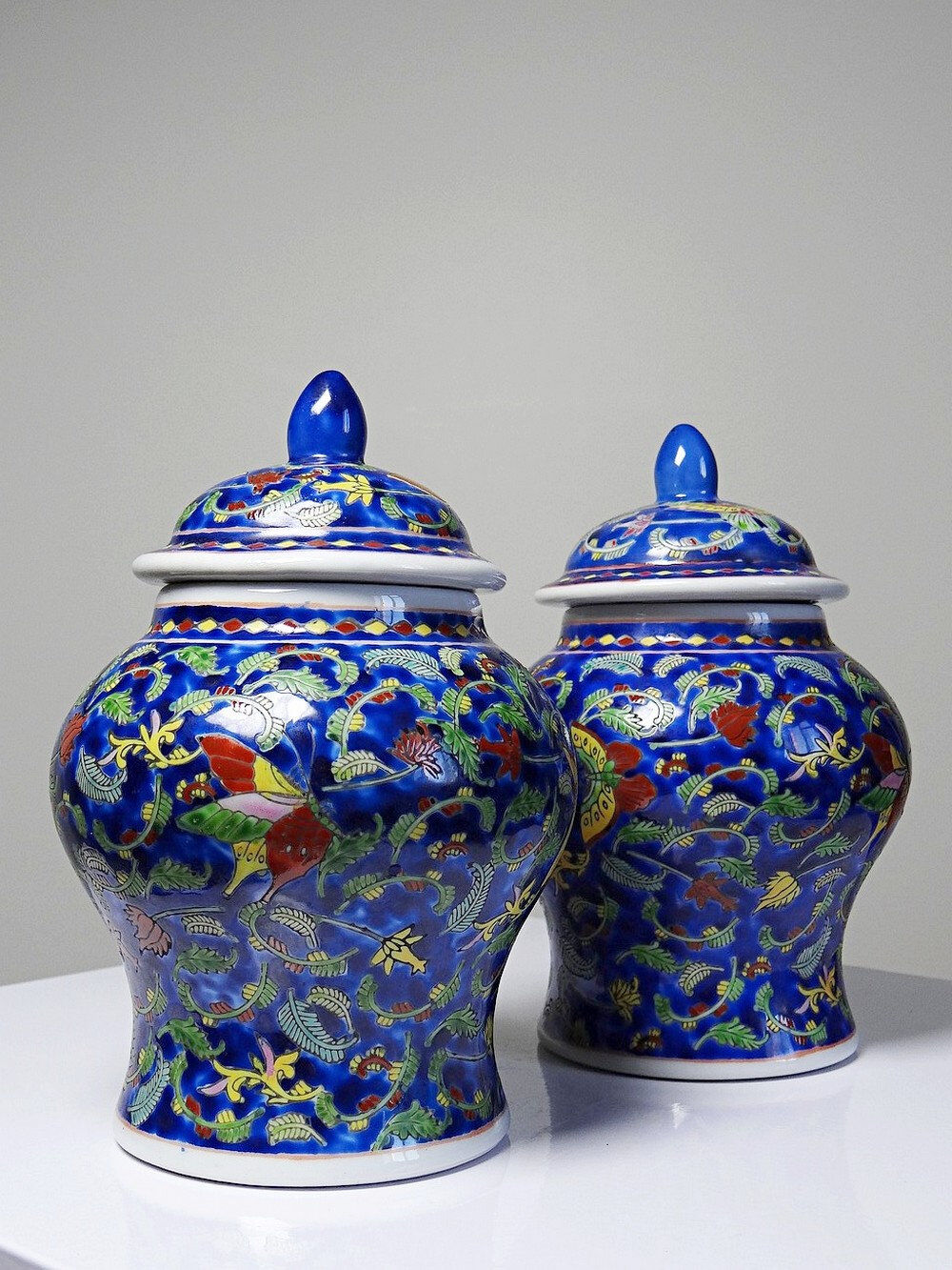2 pots à gingembre vintage en porcelaine de Chine émaillée