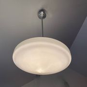 Suspension en opaline 1940