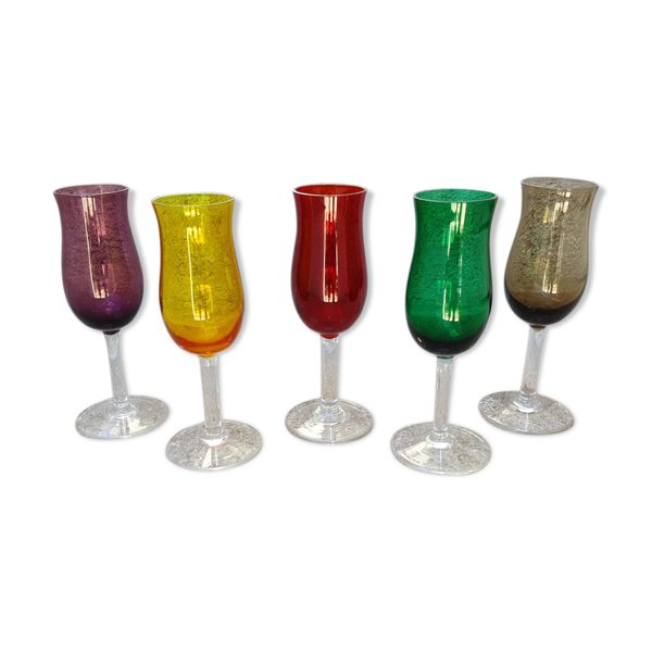 Ensemble de 5 verres à pieds à liqueur multicolor