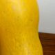 Vase verre dépoli jaune vintage