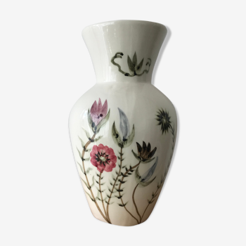Vase faïence décor floral Pegomas signe Chiffron