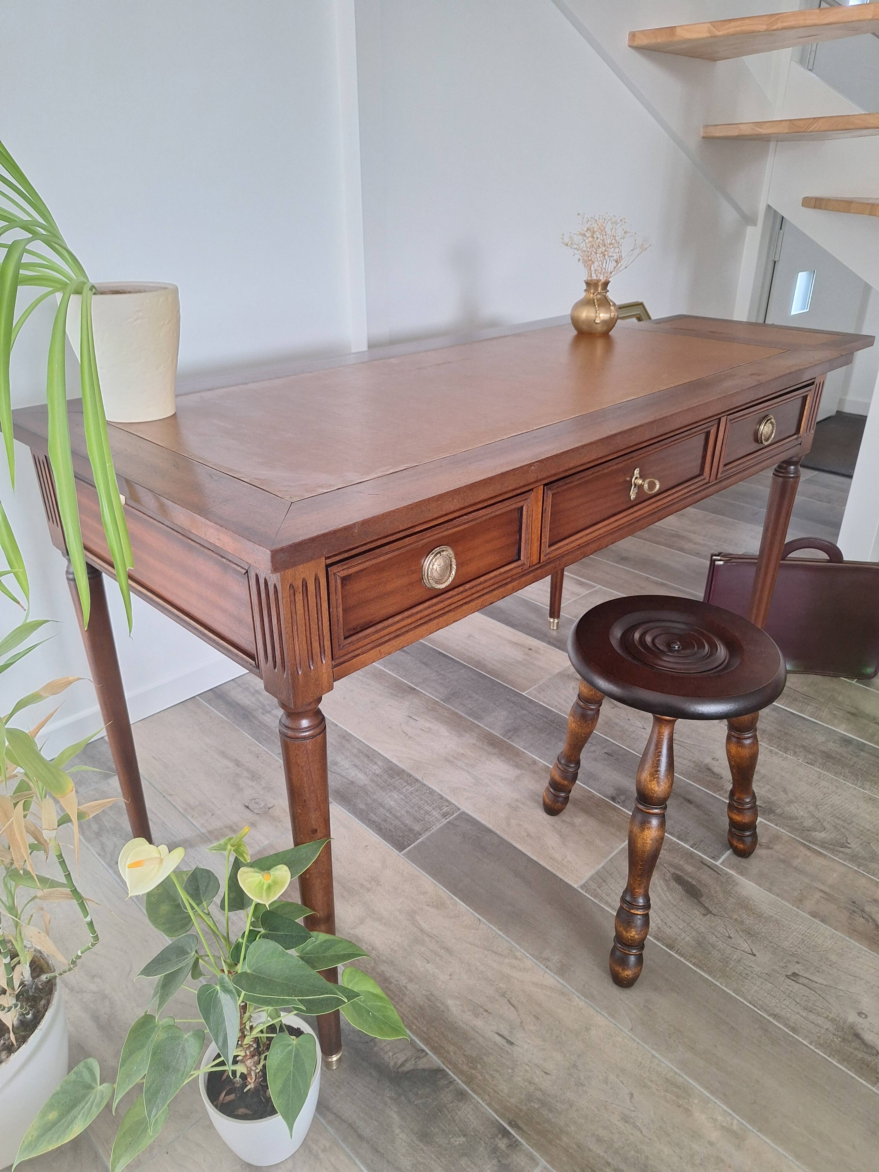 Louis XIV style desk