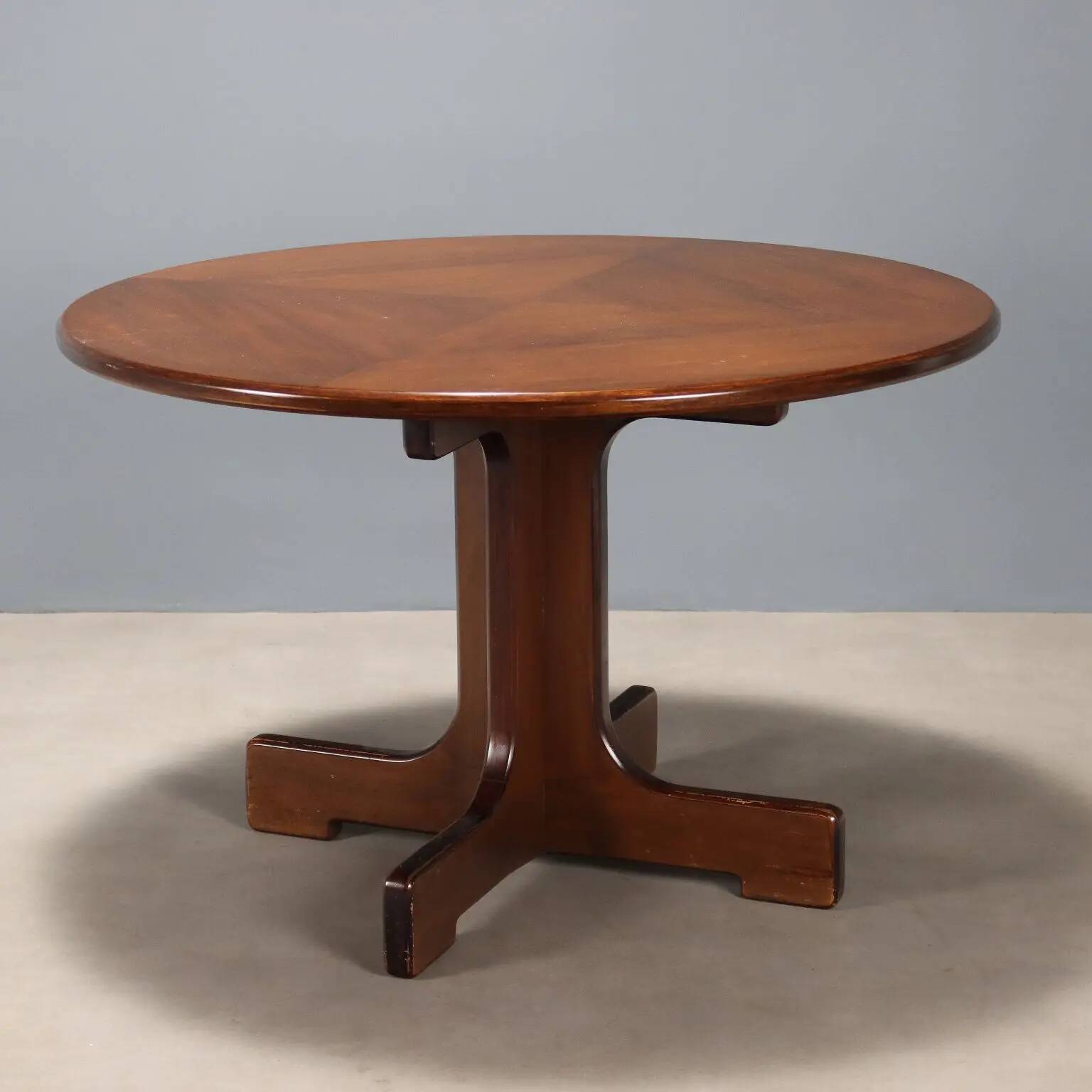 Vintage round table in exotic wood veneer, design, Italy, 1960s
