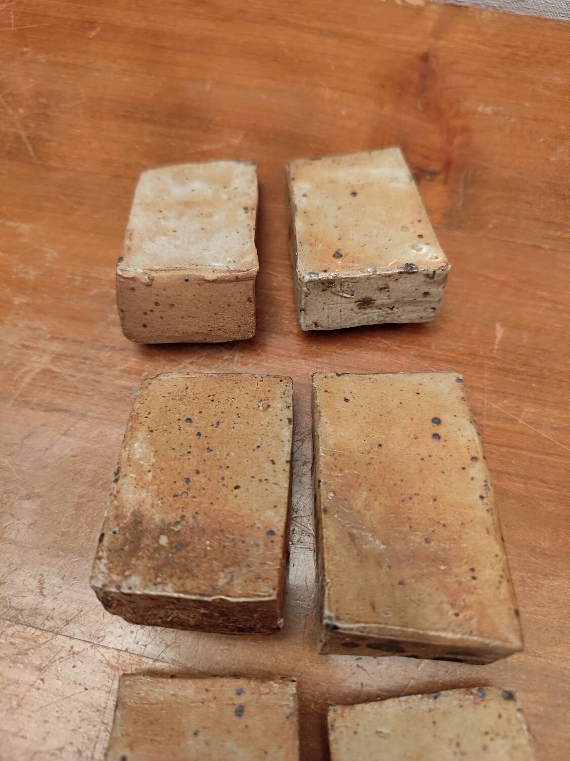 6 enamelled stoneware knife holders