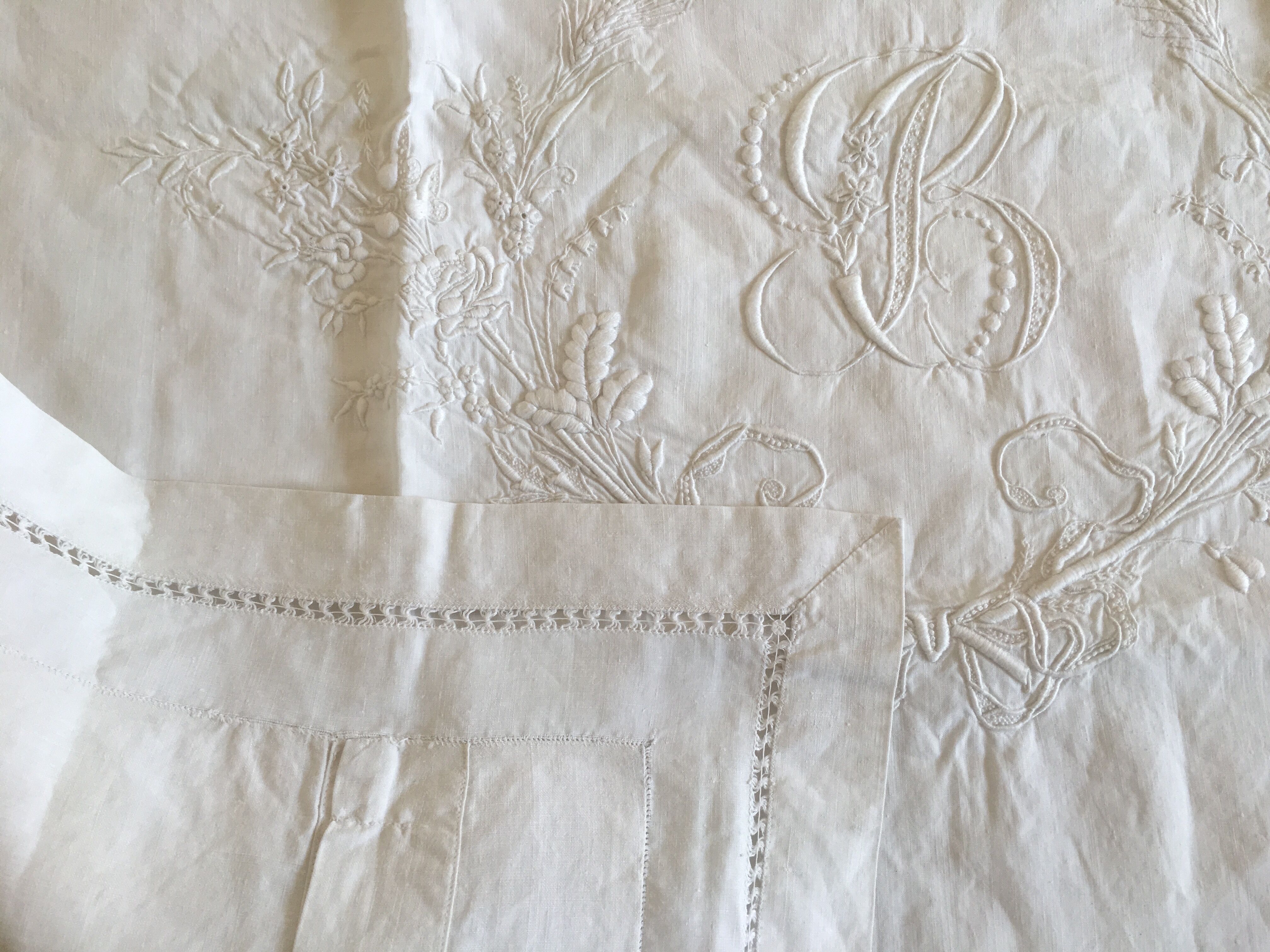 19th embroidered linen yarn wedding kit pillow taie B