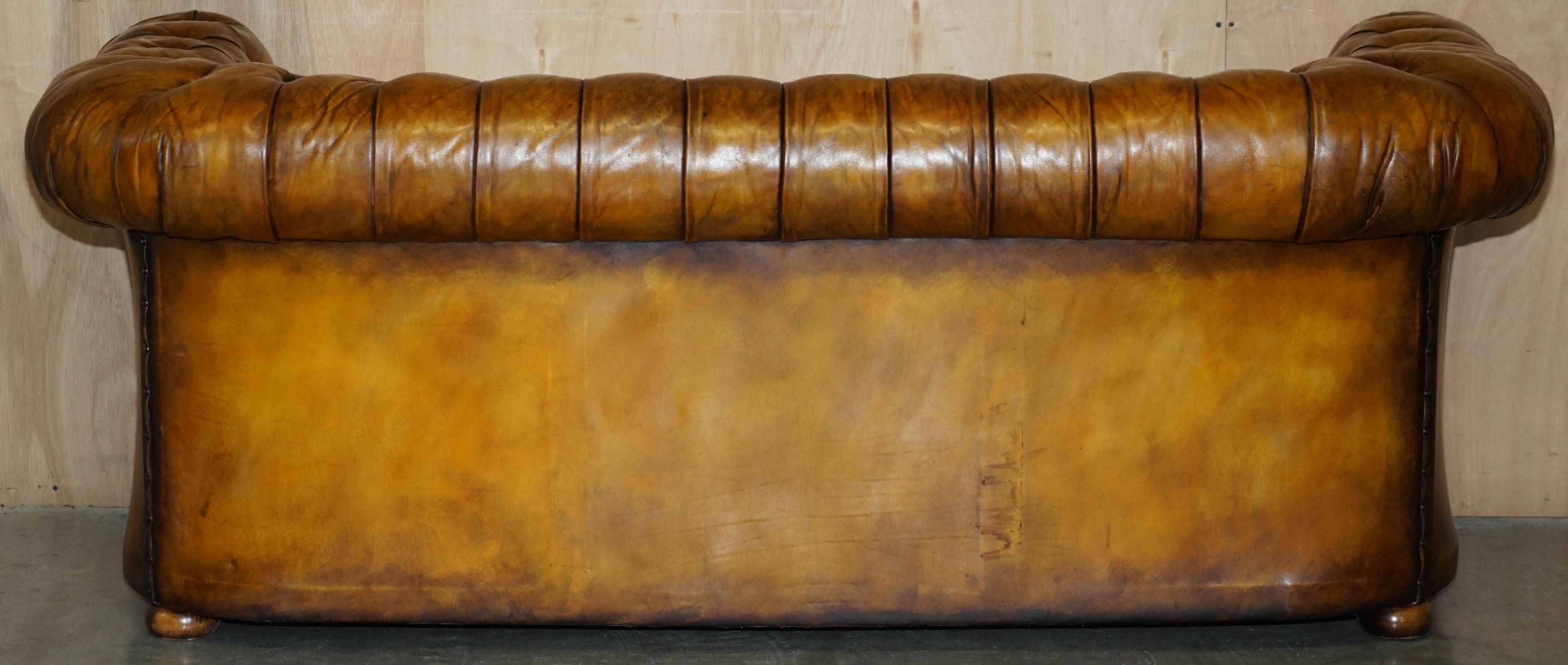 Canapé Chesterfield vintage cuir restauré