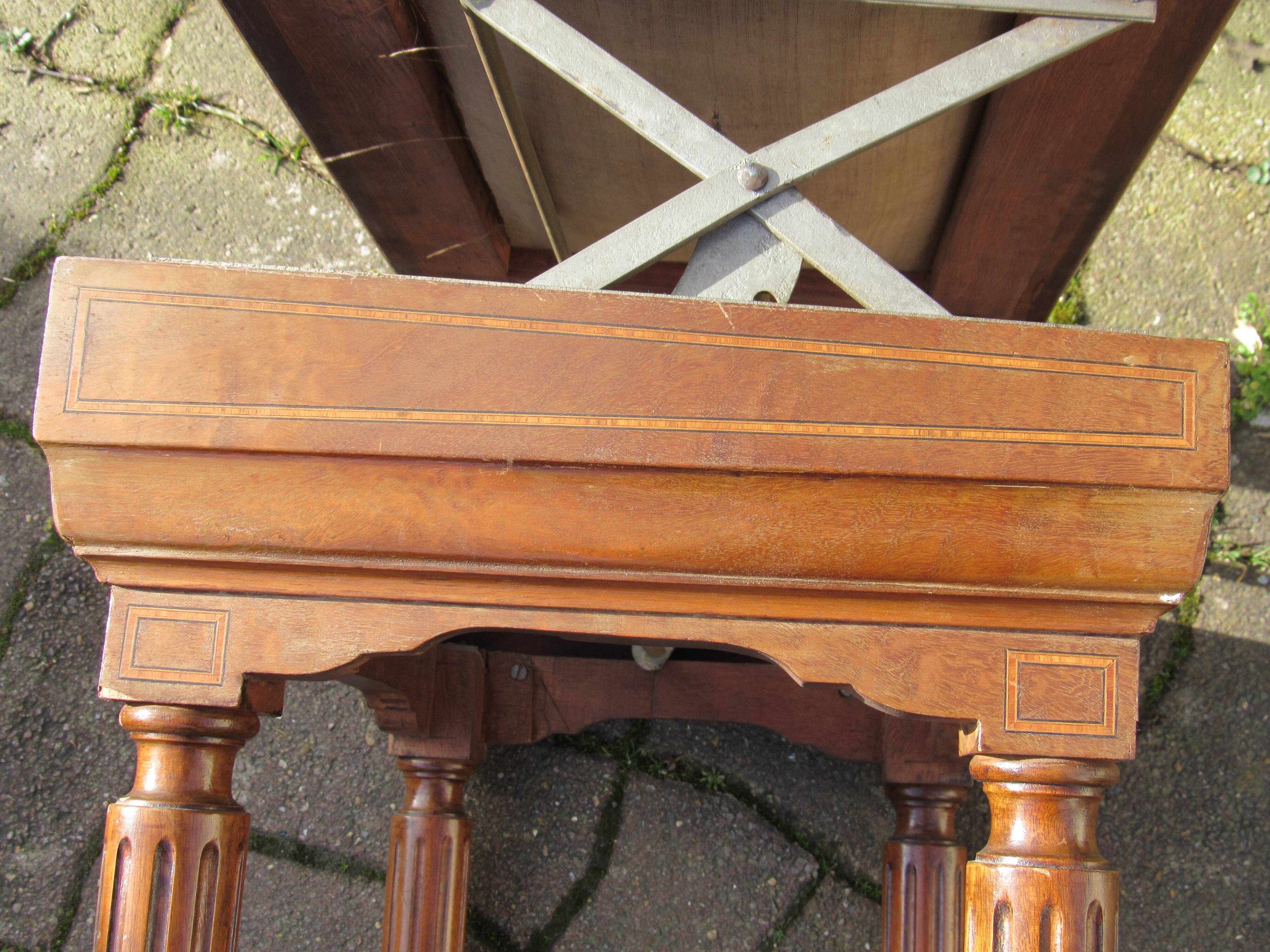 1900 marked piano stool
