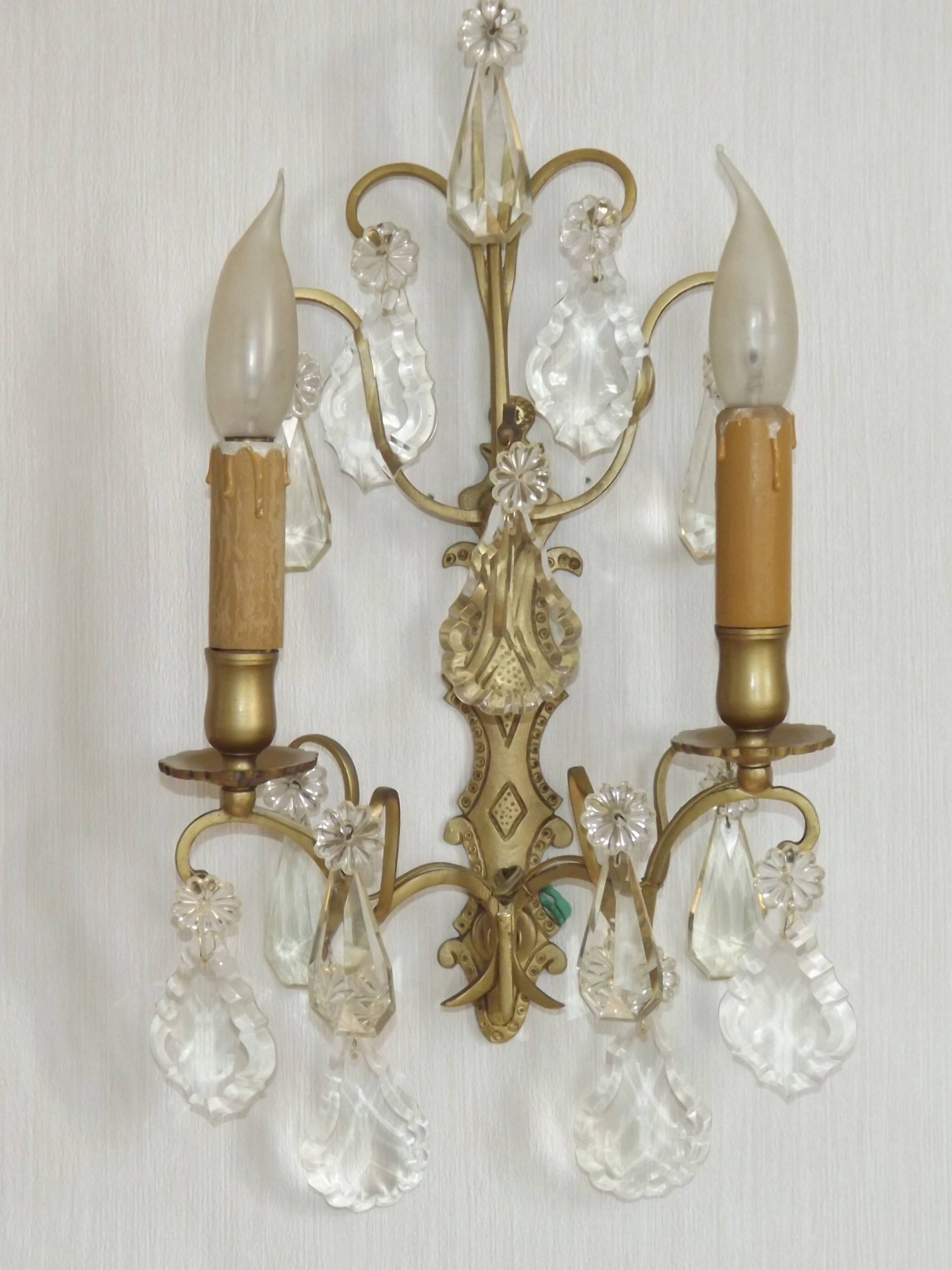 Grande paire d'appliques murales françaises vintage en bronze avec cristaux assortis 5514