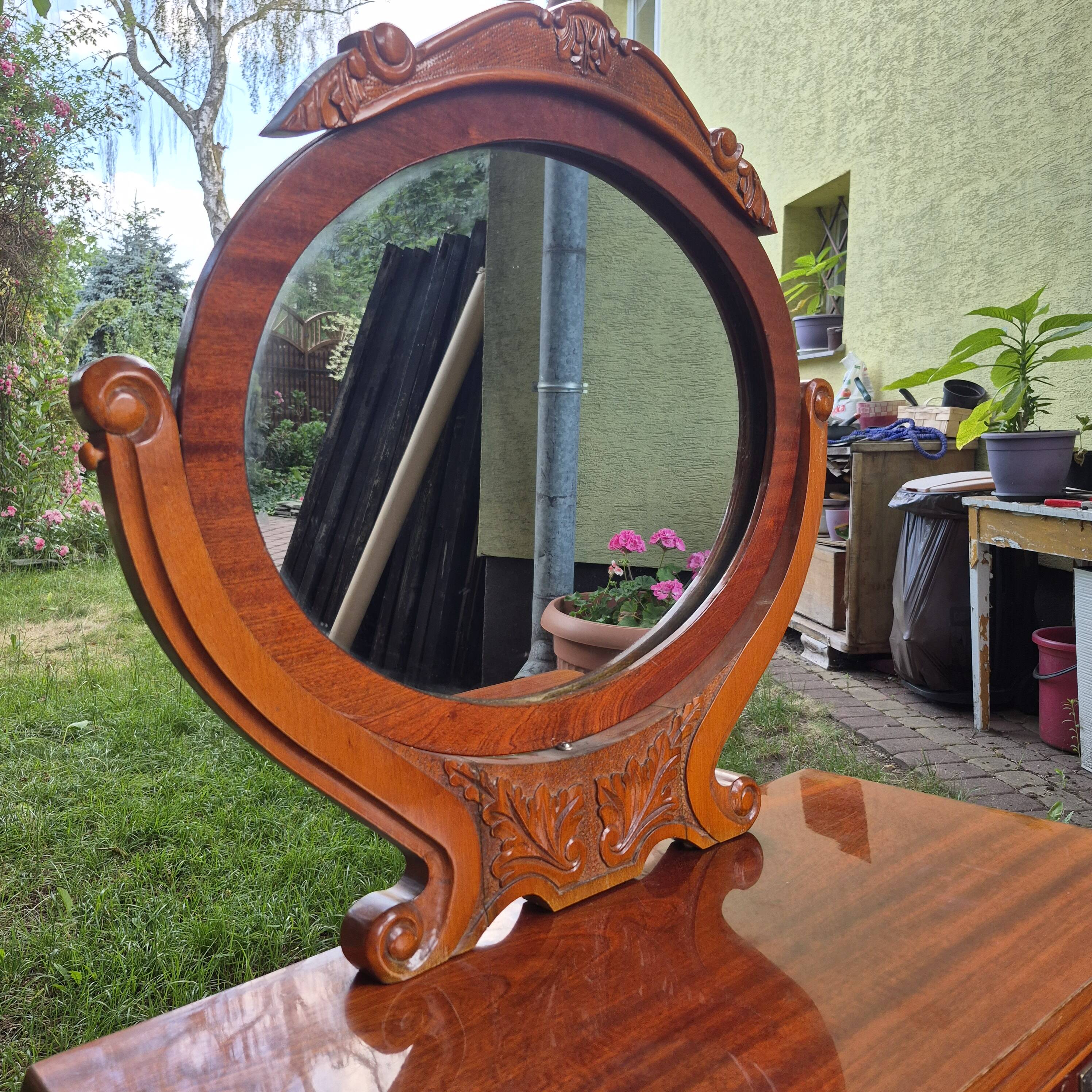 Ensemble de chambre à coucher complet de style Louis XV en 4 pièces - Coiffeuse, tables de nuit, tabouret -