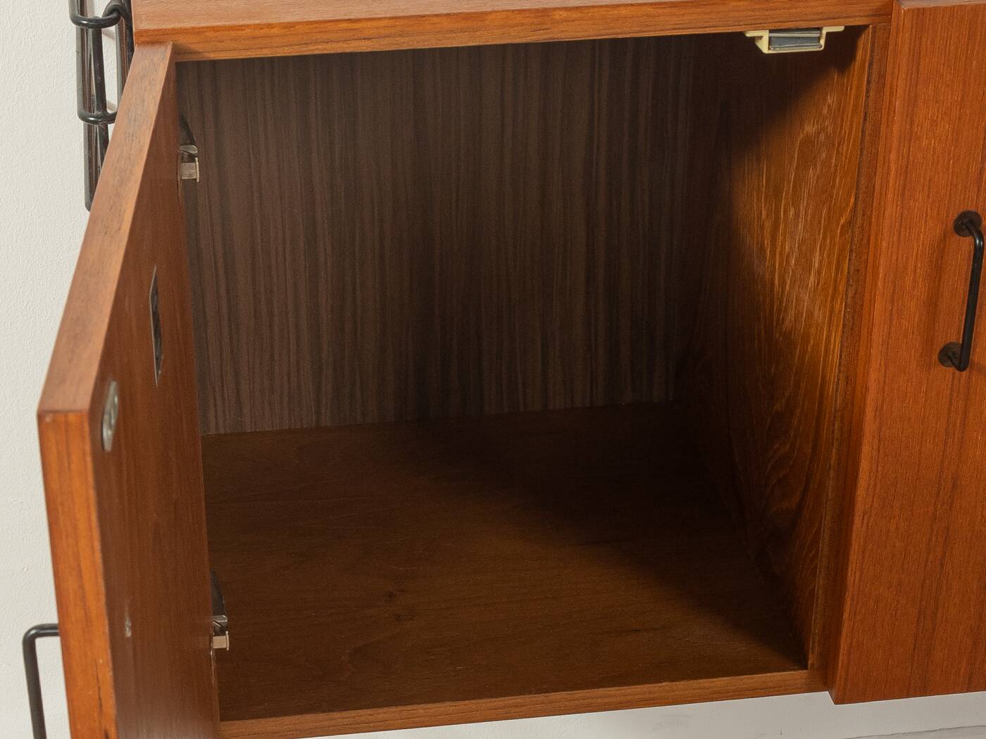 1960s wall shelf, Musterring