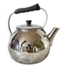 Vintage kettle in chrome metal and bakelite