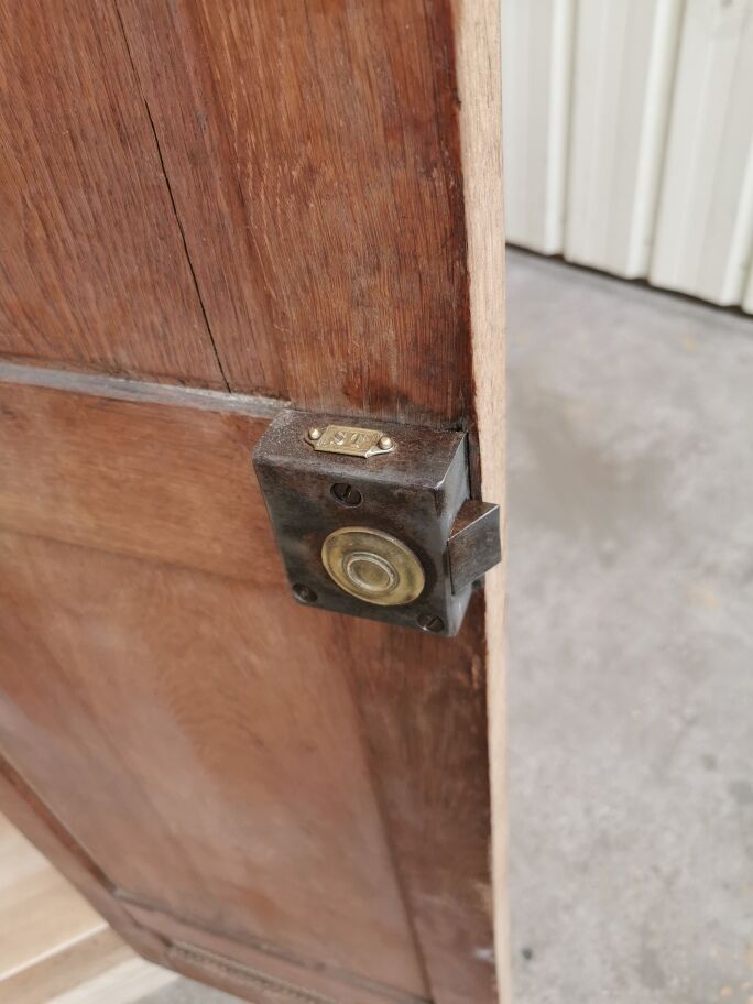 Wooden locker room bank of France period 1930