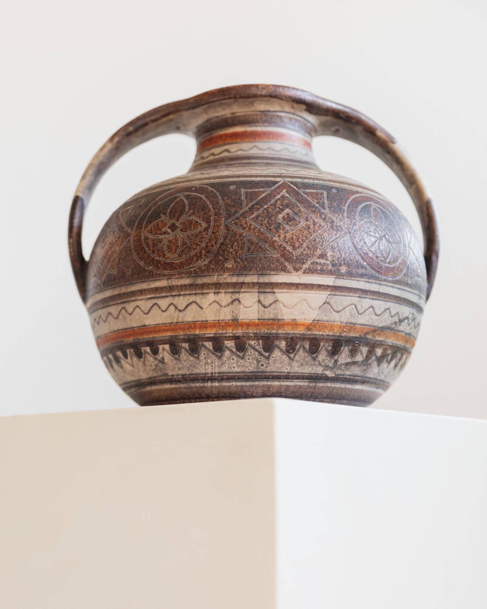 Vintage ceramic vase from the 1960s, hand-painted Italian pottery with two handles, brown tones and decorative pattern by Italica Ars.