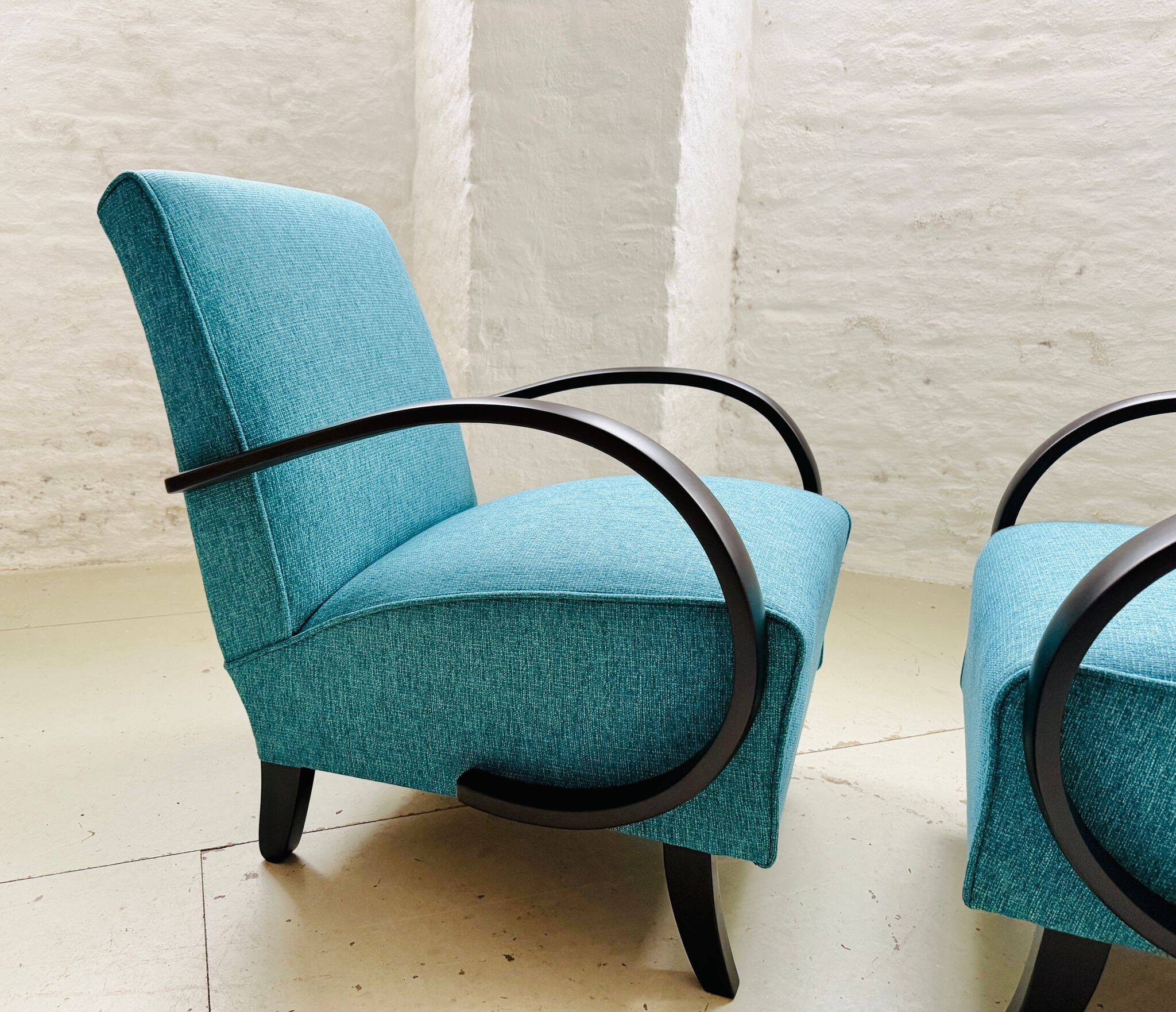 2x Fauteuils Jindrich Halabala originaux 1940