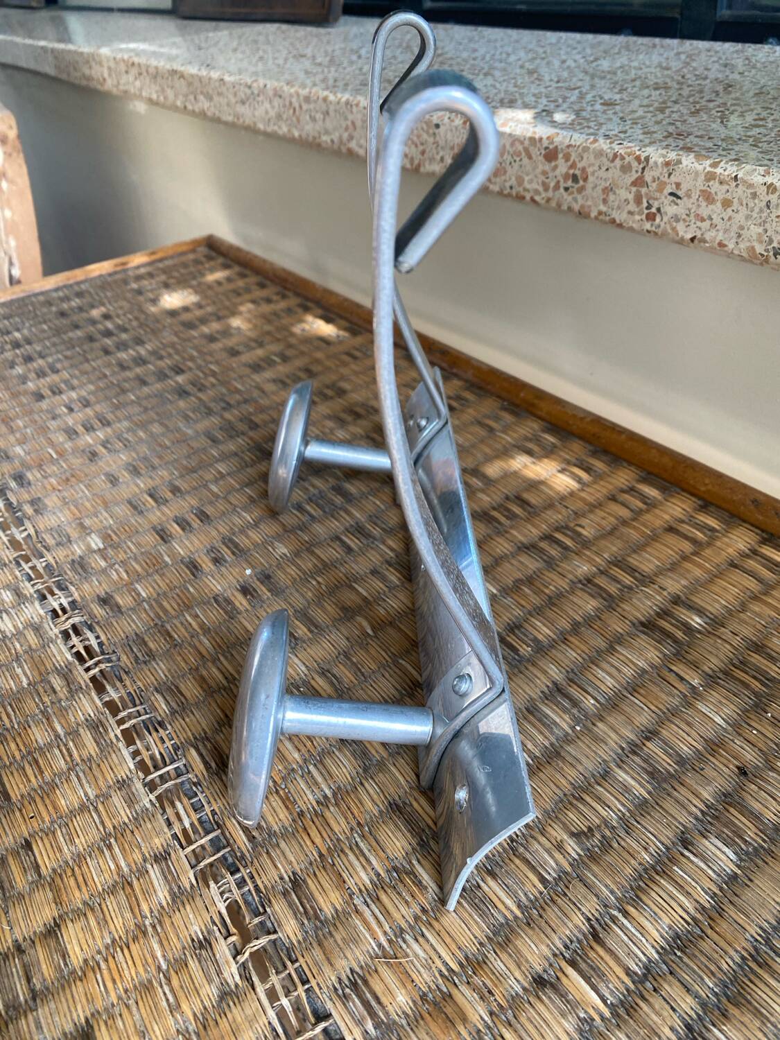 Wall coat rack