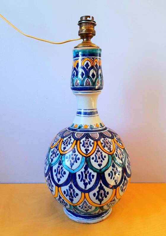 Oriental ceramic lamp