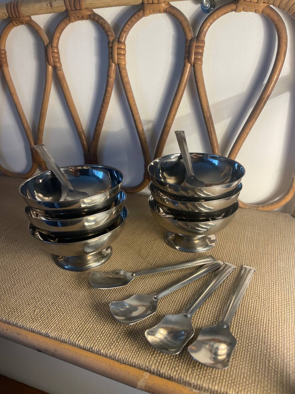 6 silver-plated ice cream bowls + 6 matching small spoons