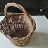 Vintage wicker round basket