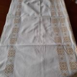 Nappe en coton brodée 130*280
