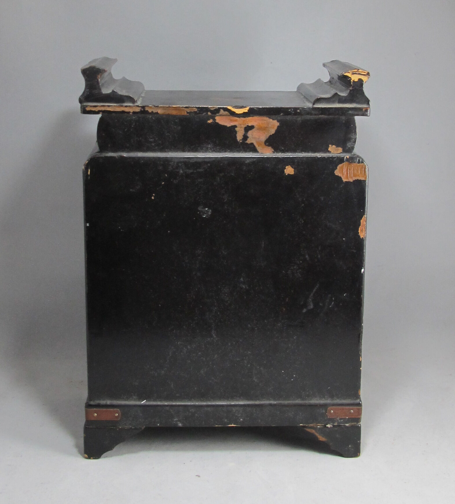 Former 19th century Japanese jewelry box