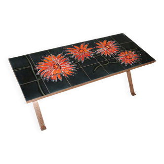Ceramic coffee table