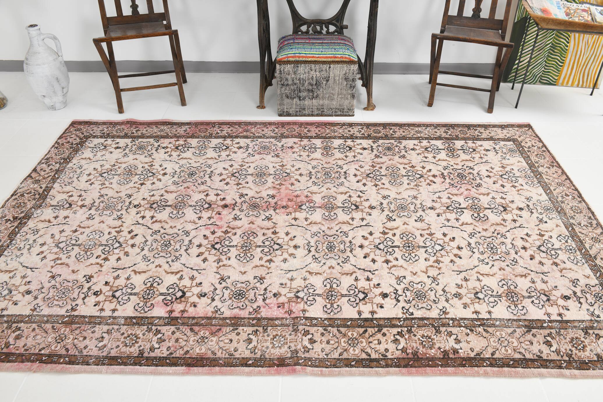 5x9 Shades Of Pink Brown Bordered Classic Wool Vintage Rug, 168x268Cm