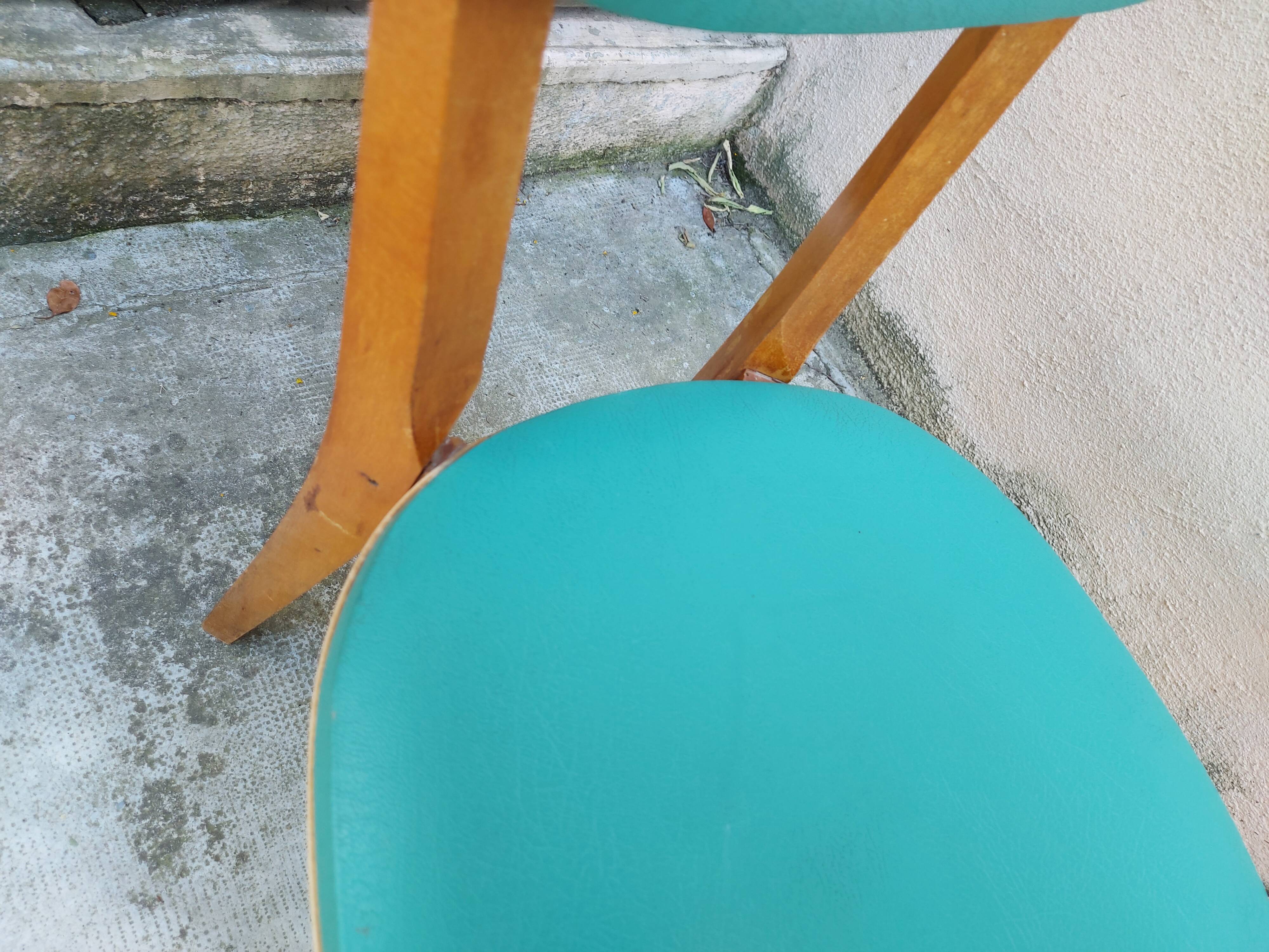 3 chaises vintages, assise et dossier en skaï