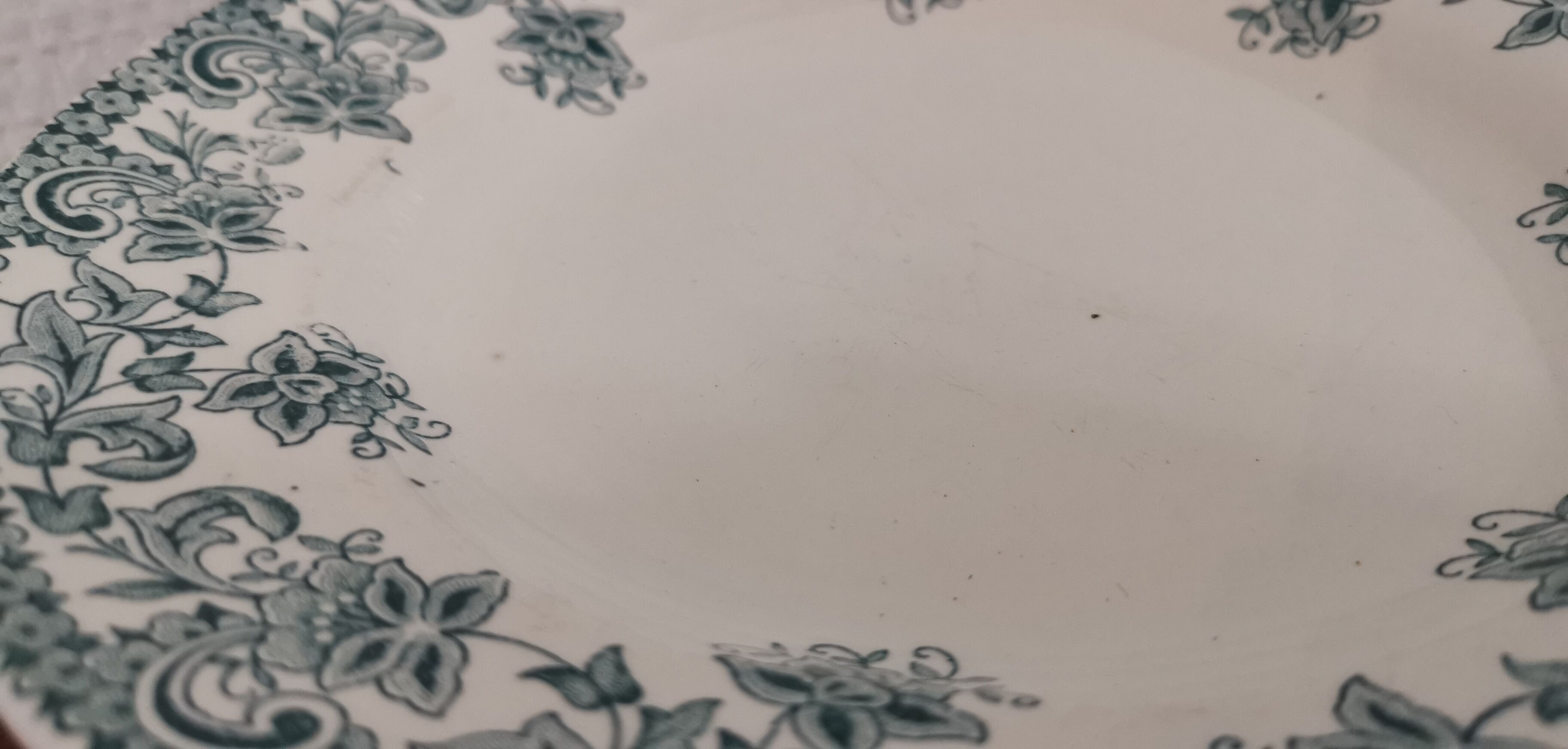 Set of 3 semi hollow plates model jane with dark green floral decoration st amand