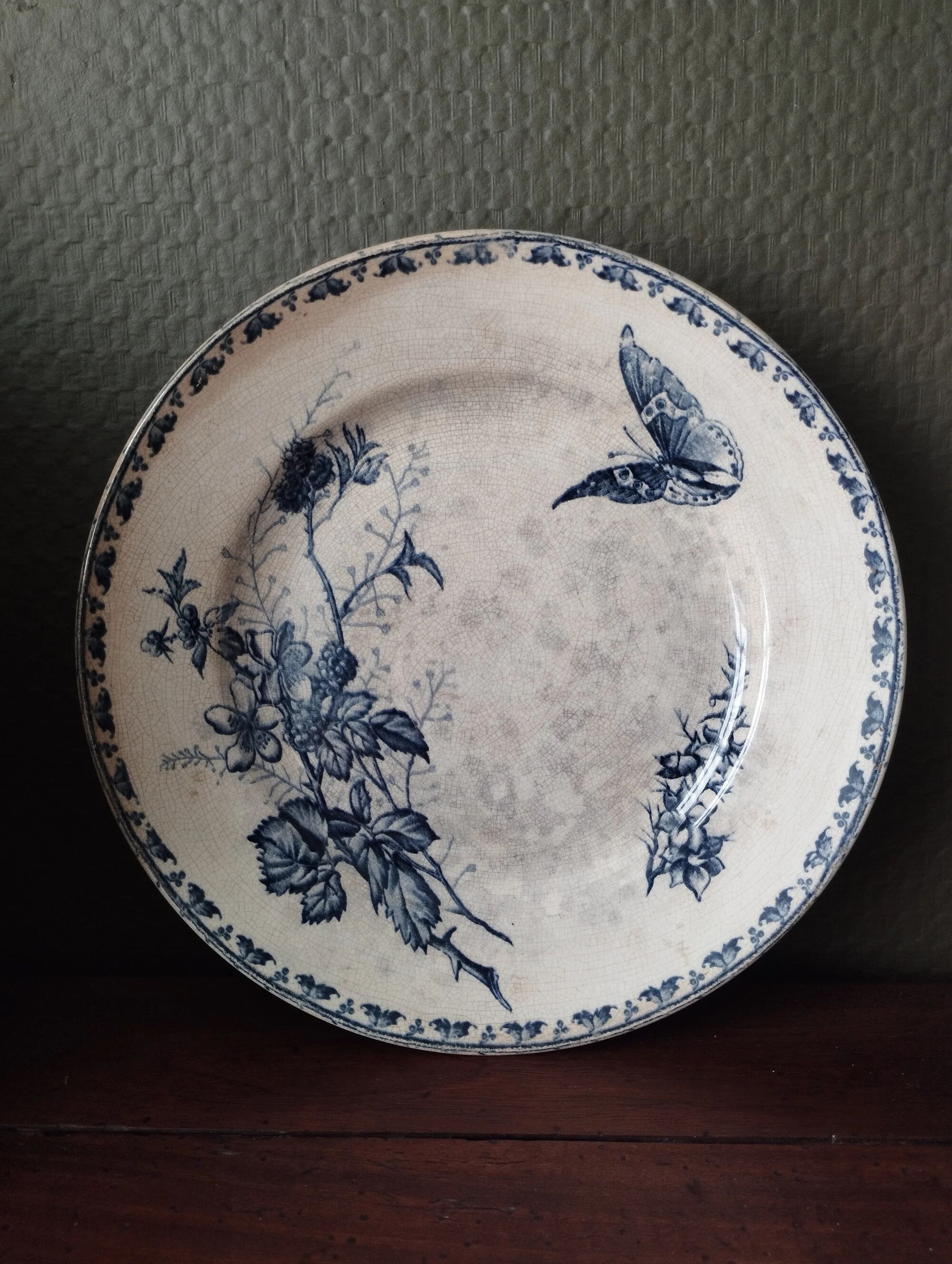 Ironstone plate Sarreguemines U&C "Carmen"