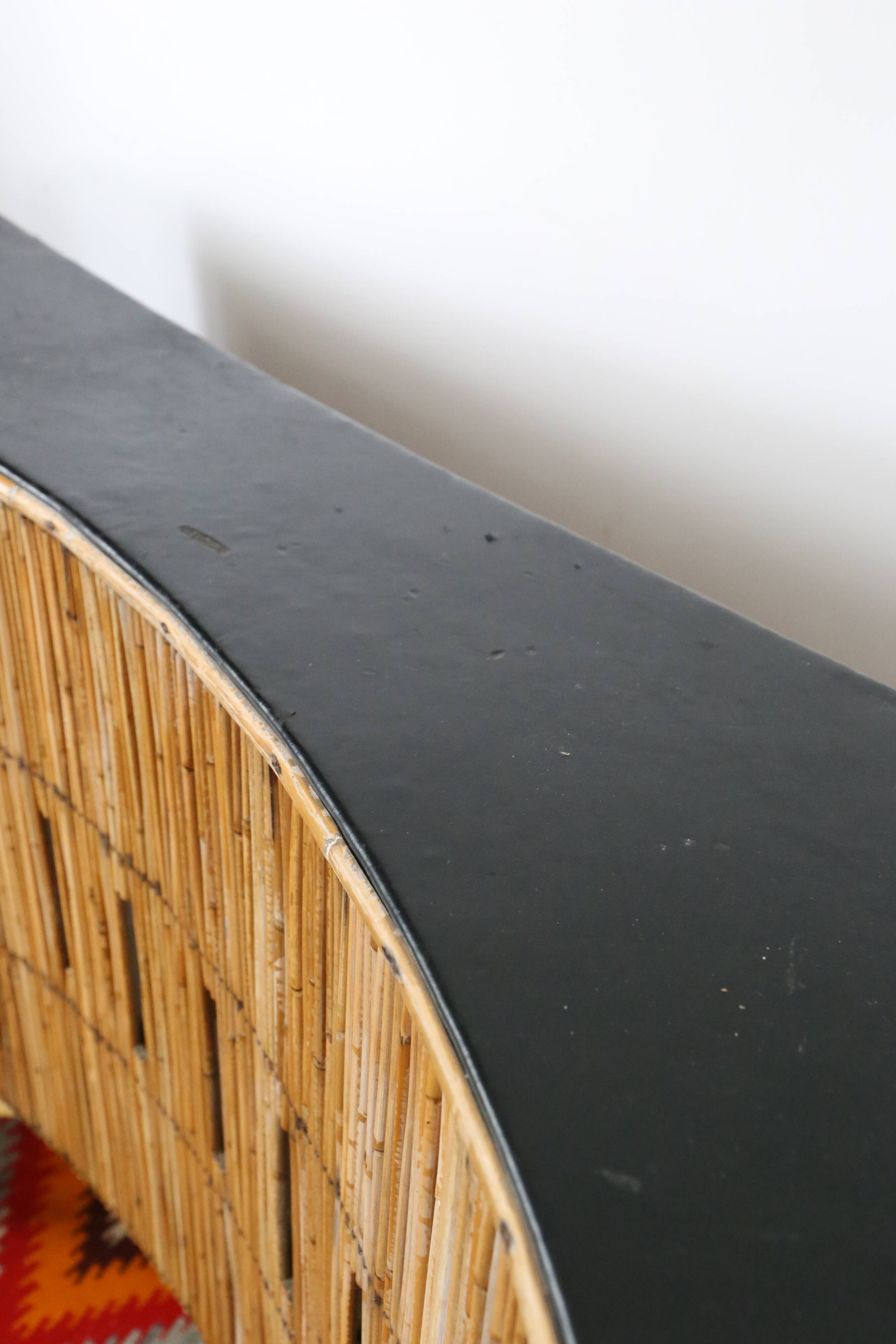 Tiki bar, rattan bar and two stools