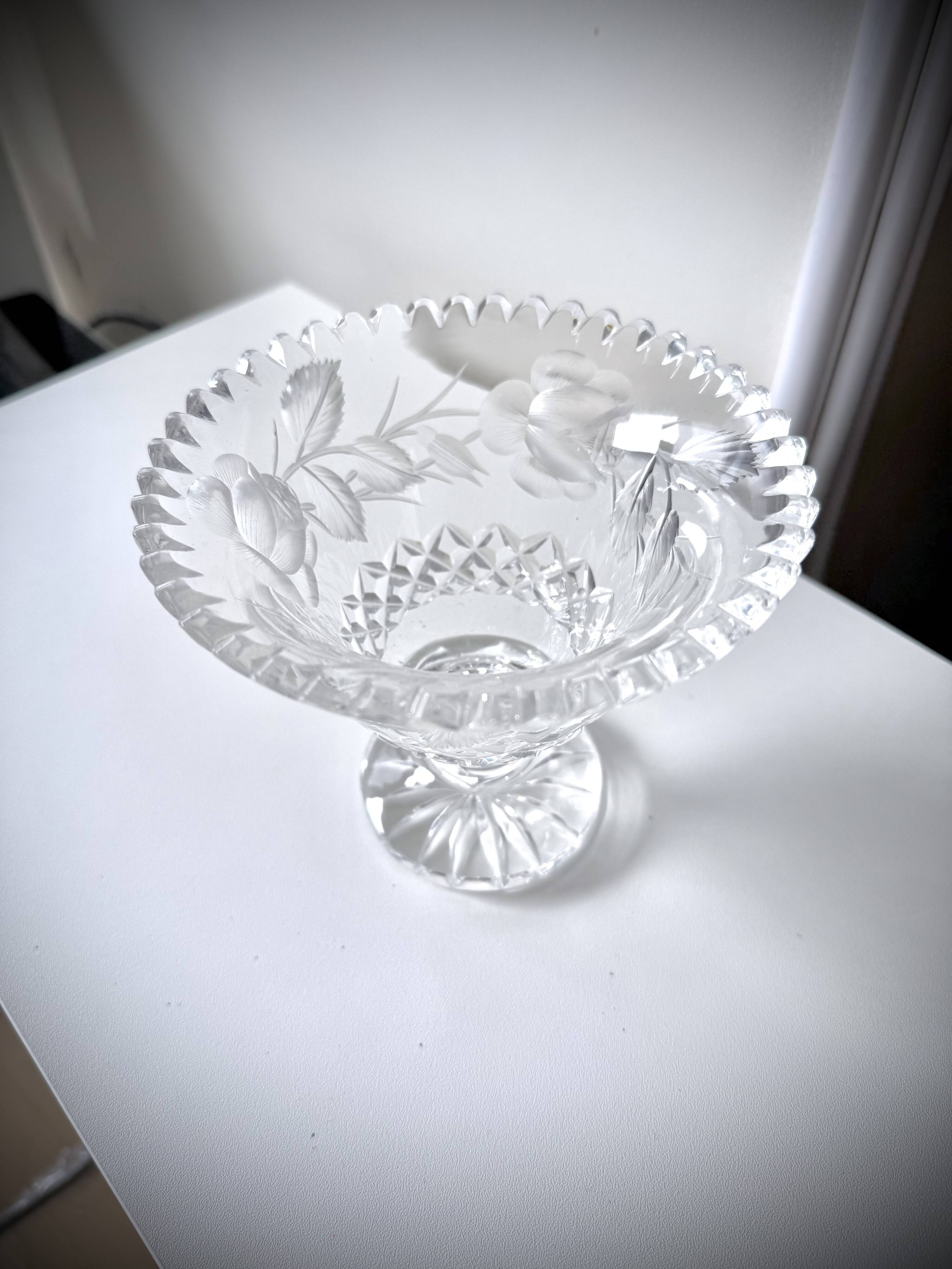 Cut crystal fruit bowl