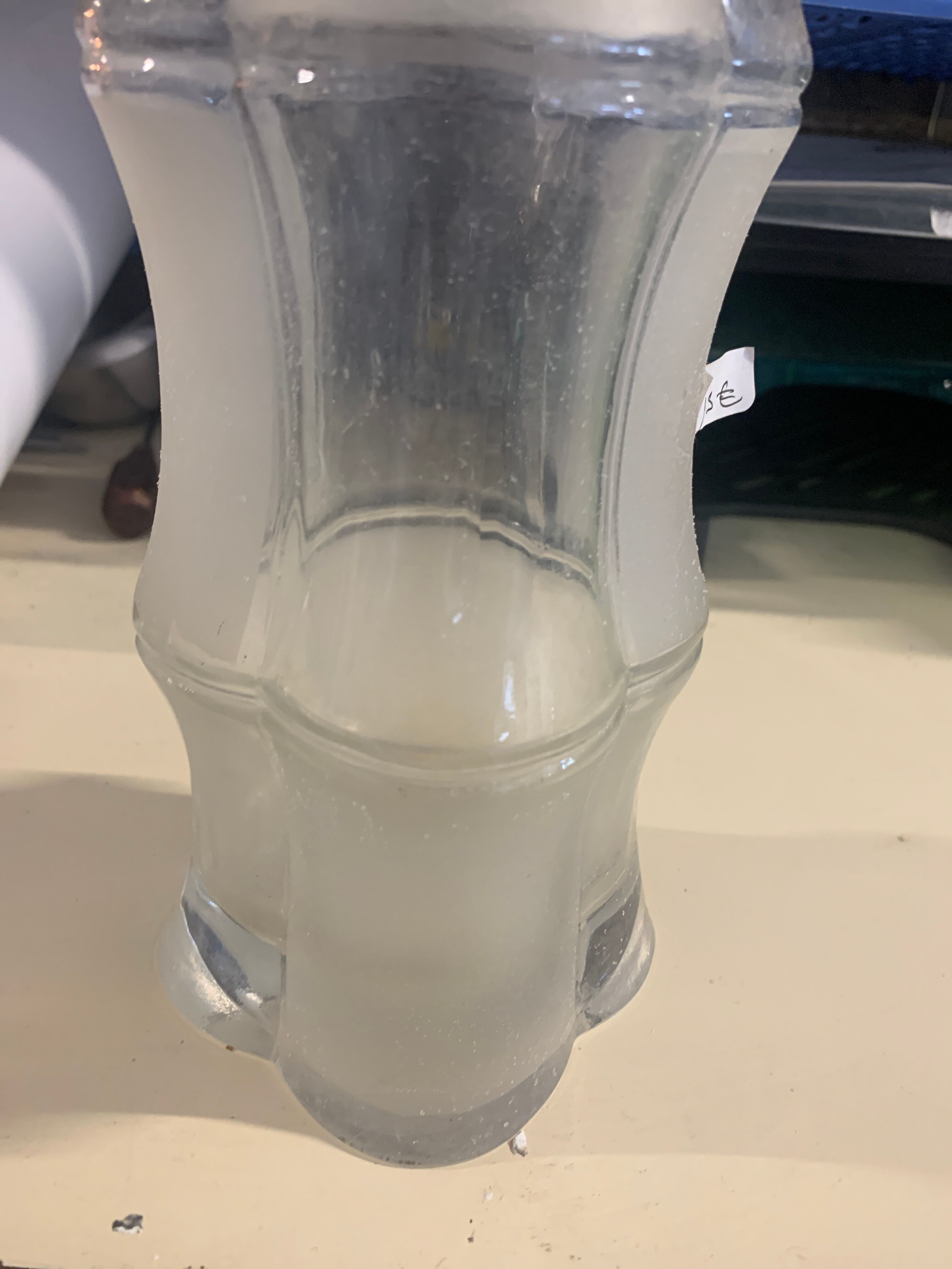 Depoli glass vase