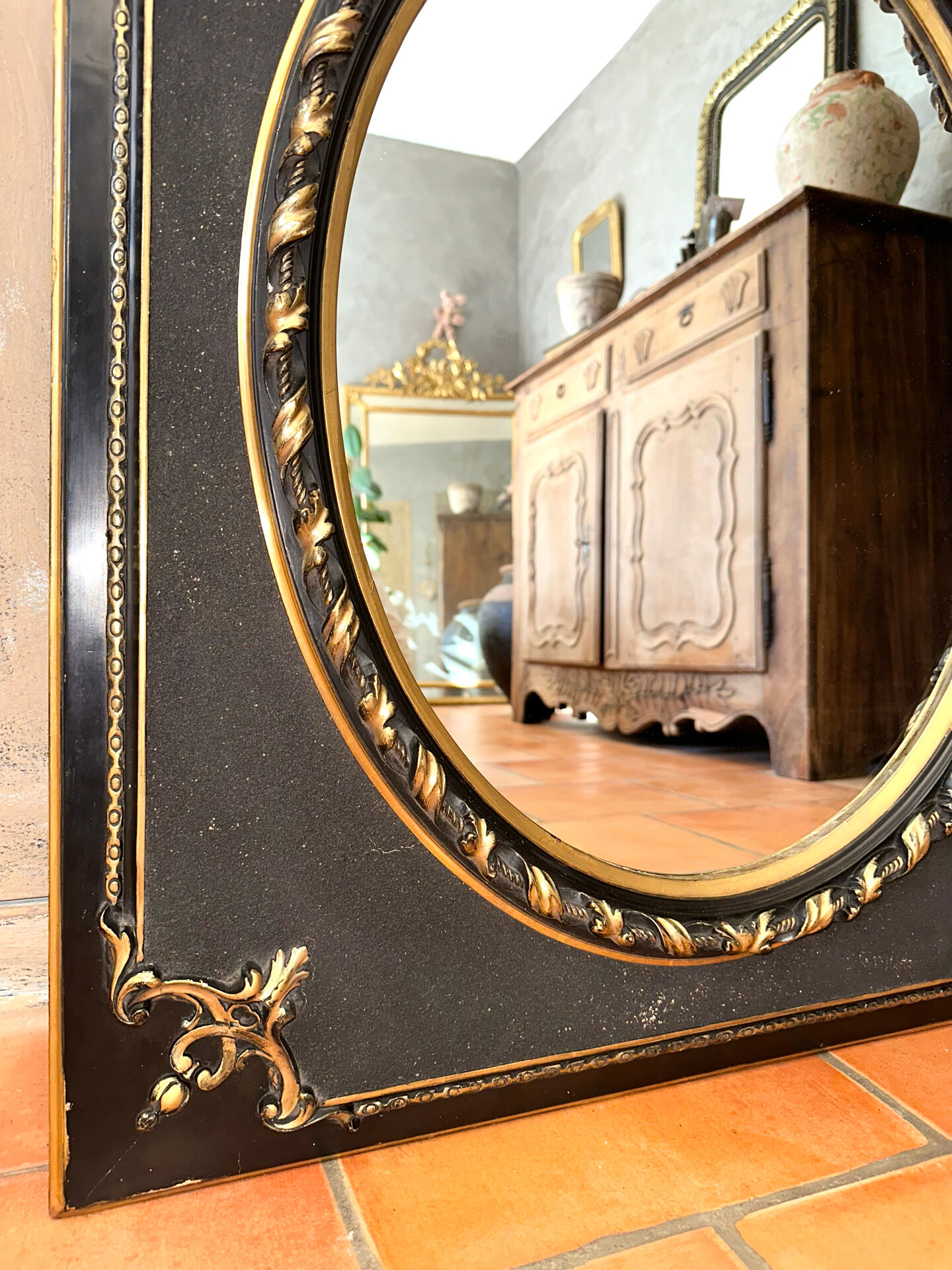 Antique mirror from the Napoléon III period, 19th century.