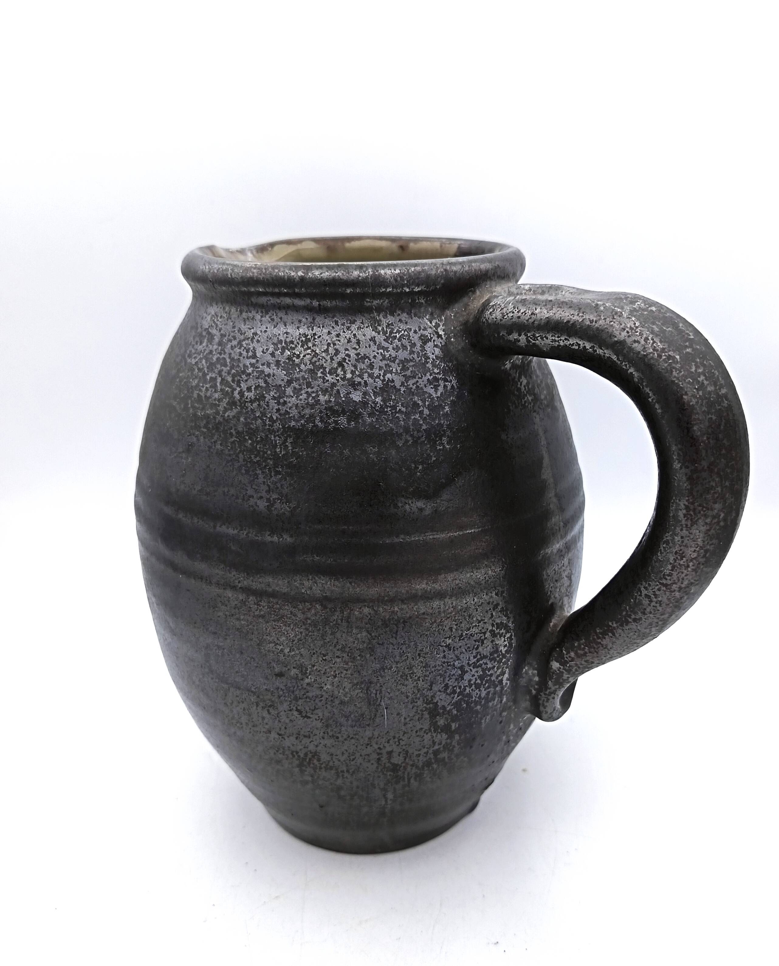 Stoneware pitcher signed Marc Drillon, Saint-Amand-en-Puisaye