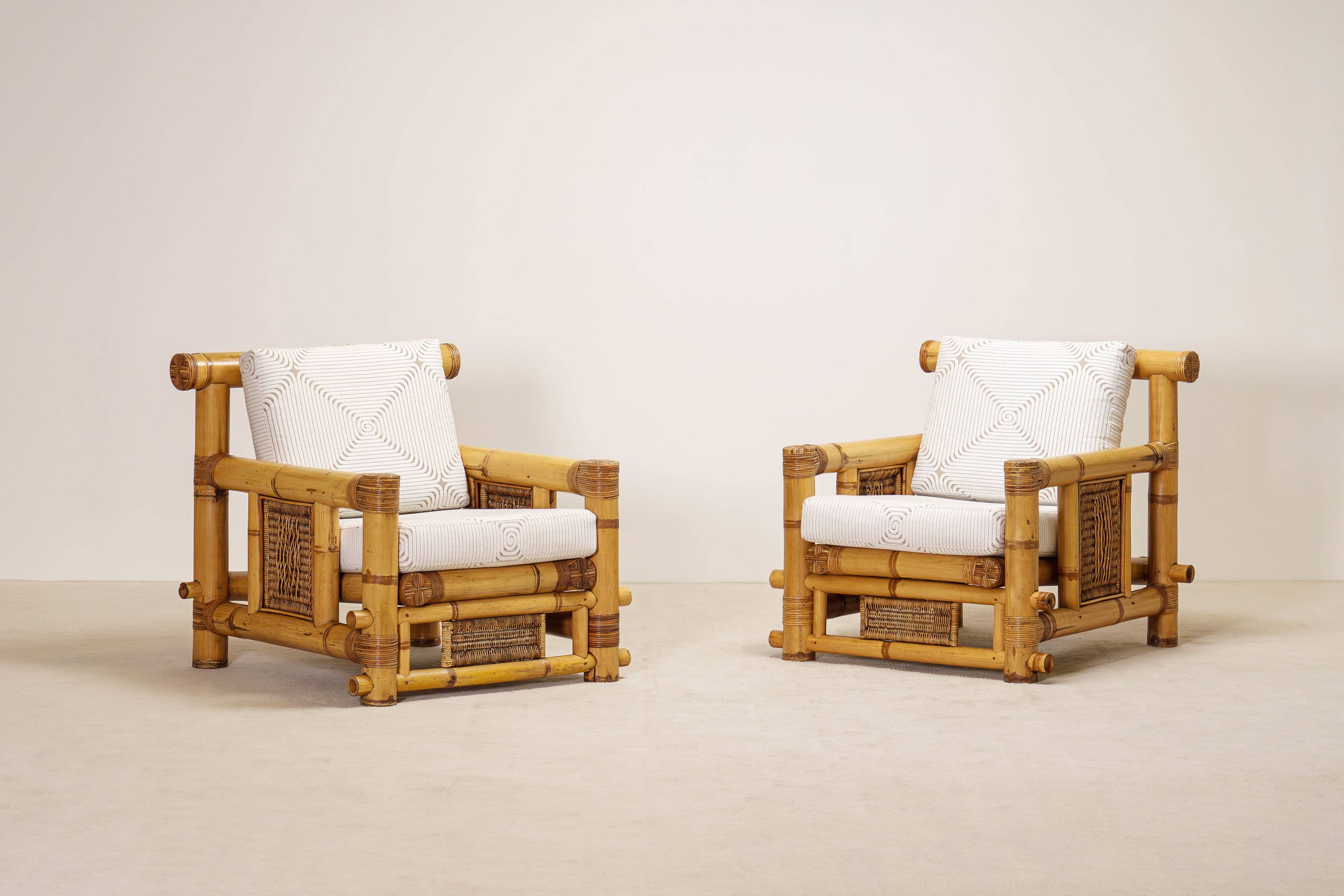 Paire de fauteuils en bambou, coussins Pierre Frey, travail français, vers 1960-70