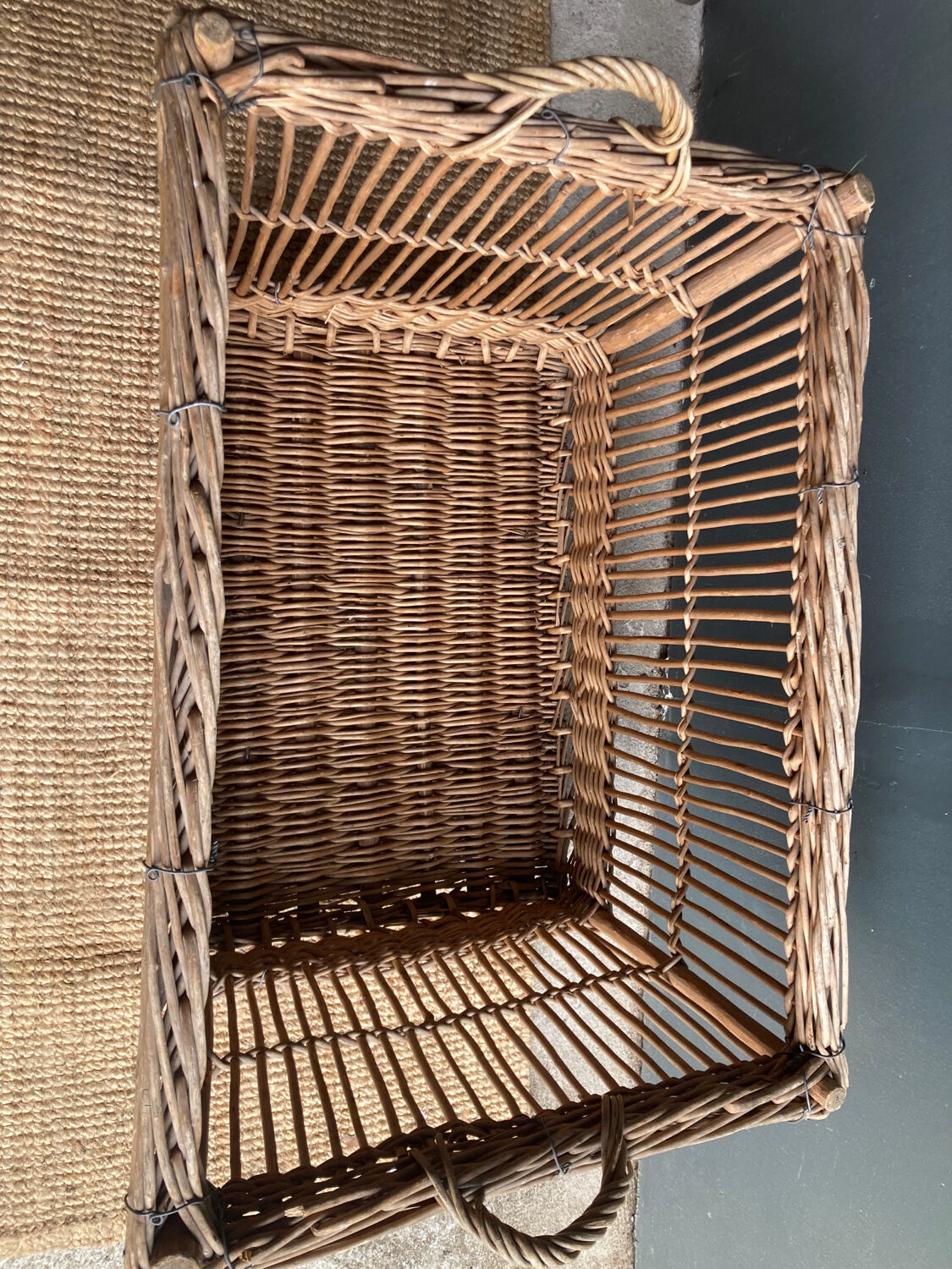 Wicker laundry basket