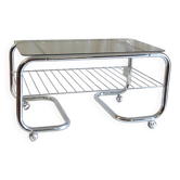 Table basse structure tubulaire chromée et verre fumé - années 70
