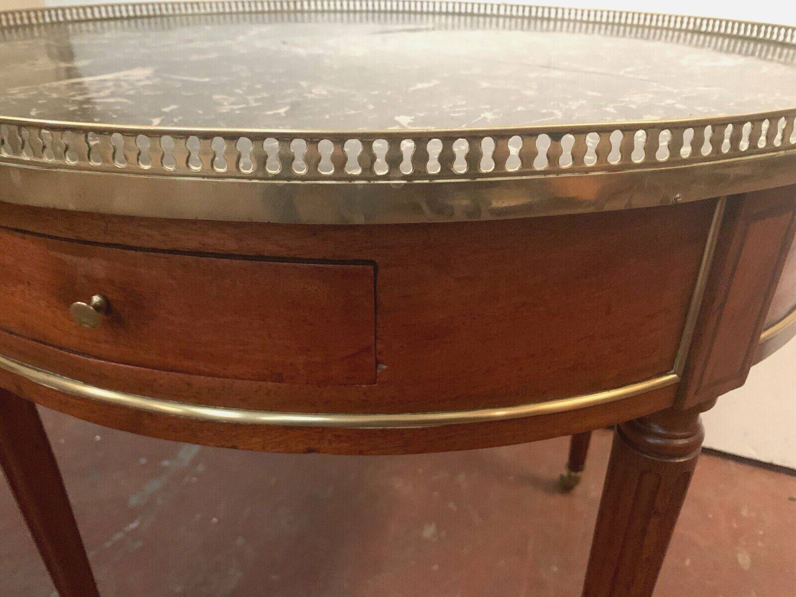 Louis XVI style hot water bottle table in mahogany and 20th century marble