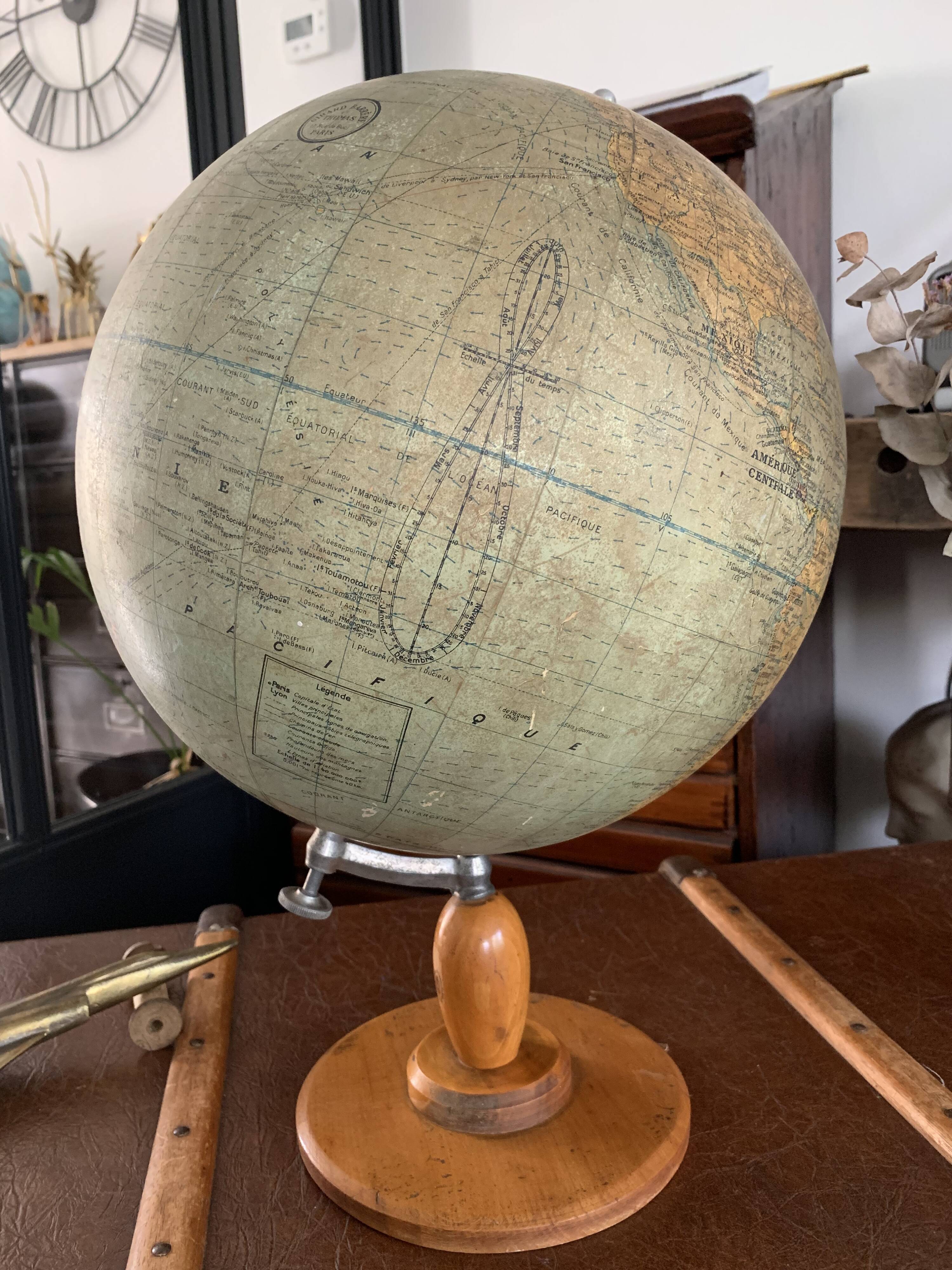Former world globe Girard Barrère and Thomas vintage