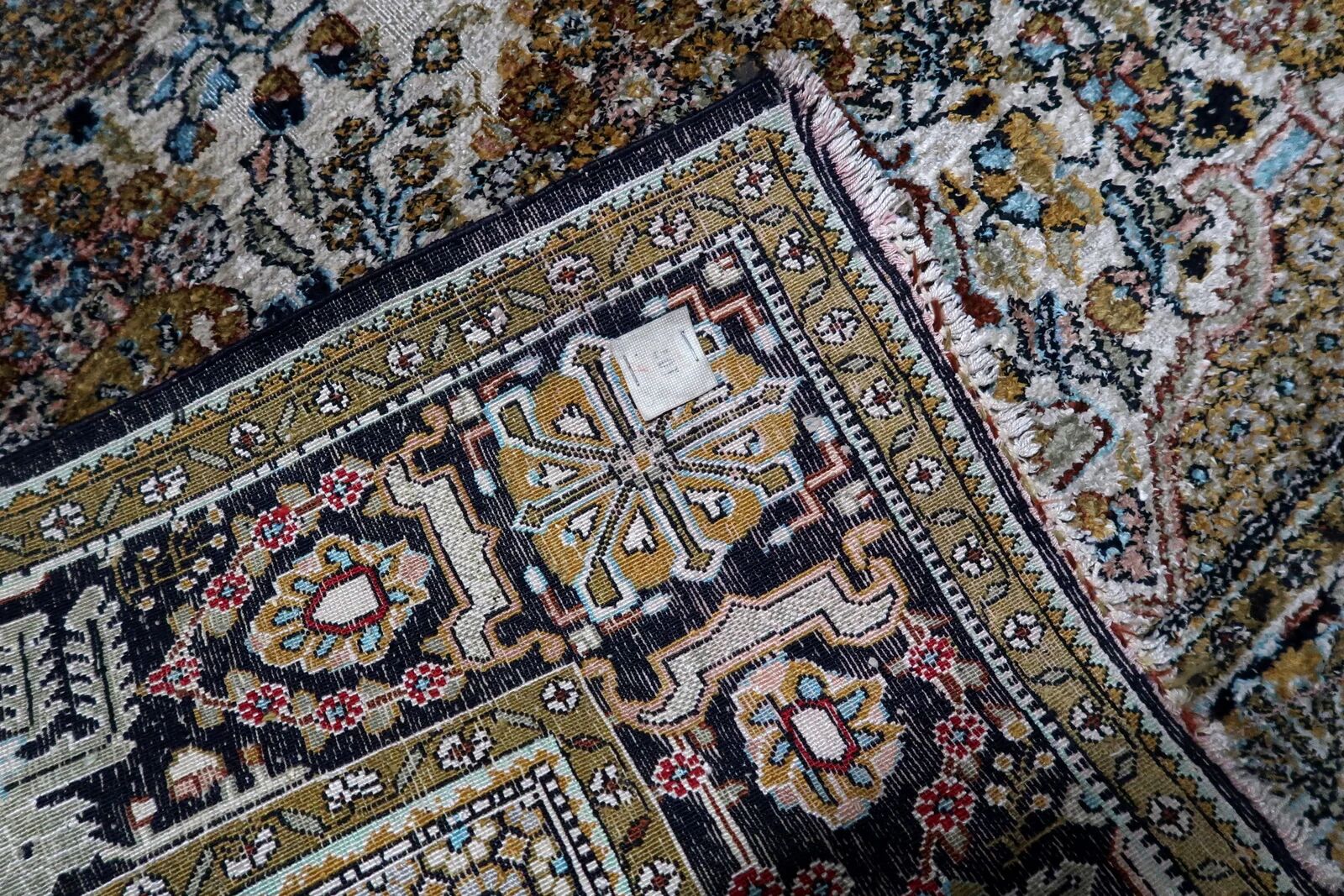 1950s Handmade Kashmir silk medallion rug, 109 × 165 cm - 1C1293