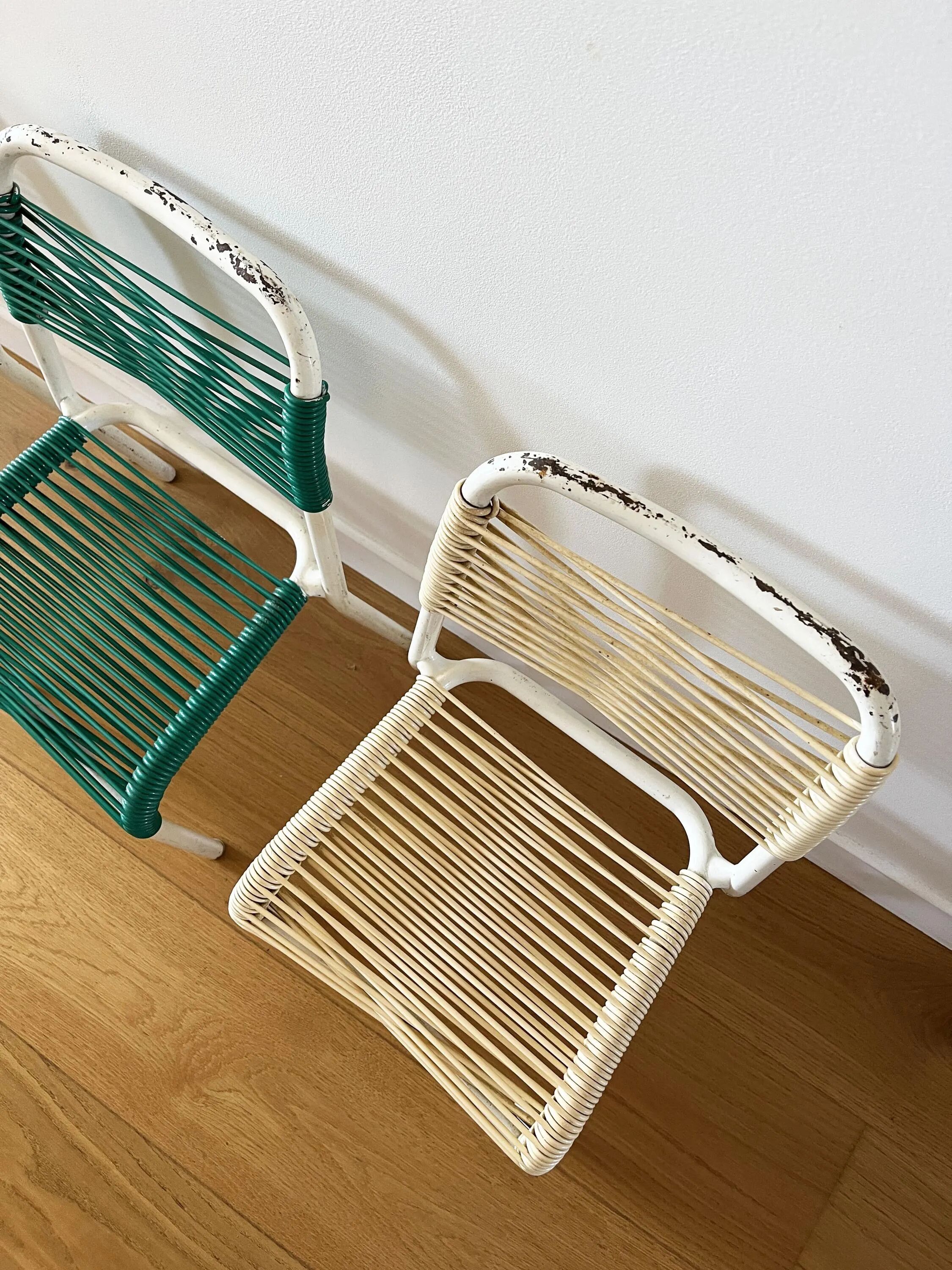 Set of 4 vintage 1960s Scoubidou children's chairs