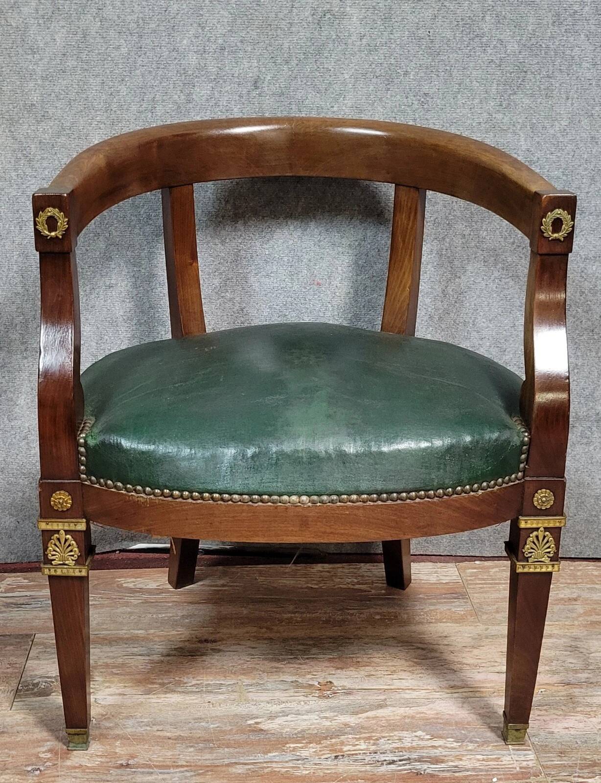 Fauteuil de bureau époque Empire en acajou et bronzes dorés vers 1820
