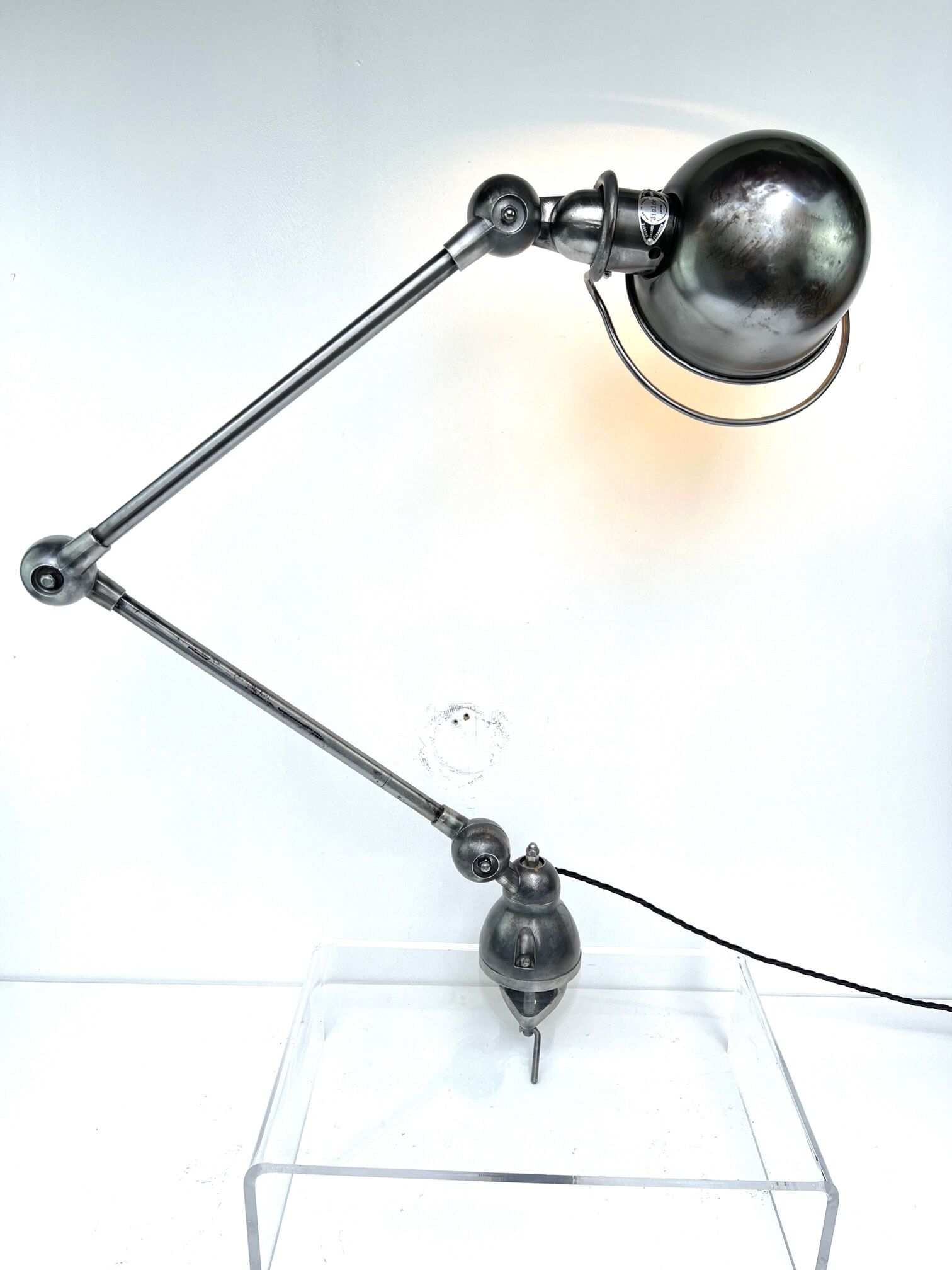 Jielde 2 arms lamp