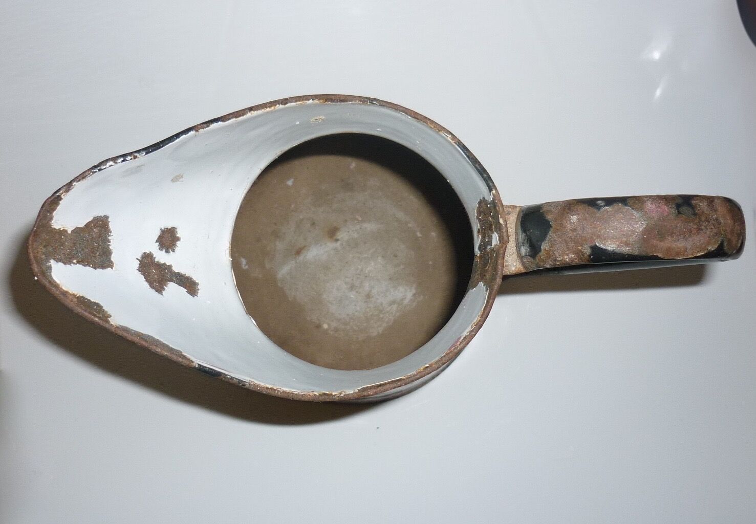 38 cm enamelled iron handle bro