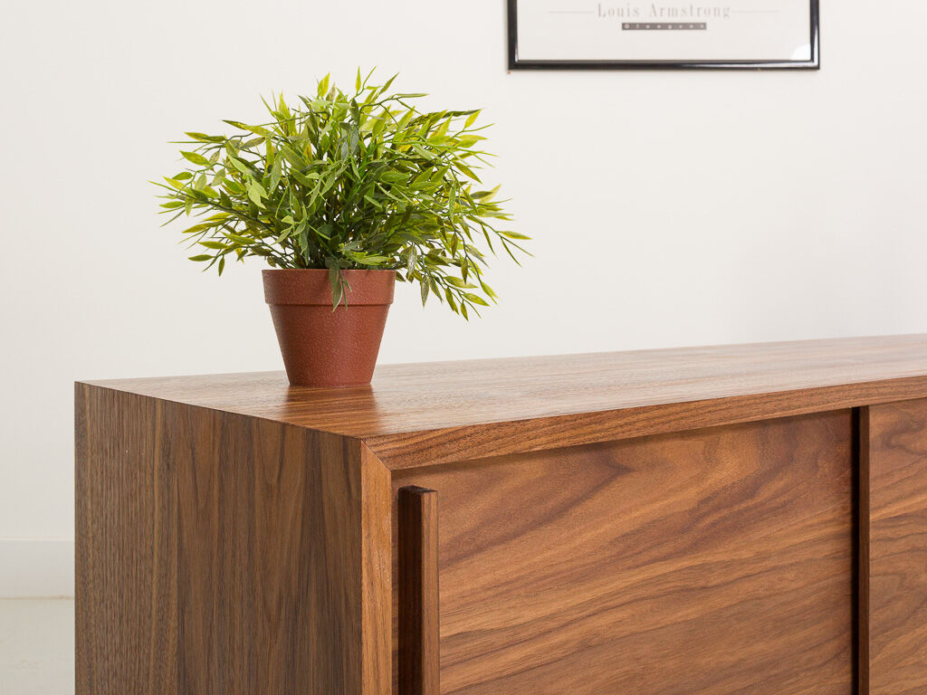 Oiled walnut TV stand equipped with 2 sliding doors and 3 drawers