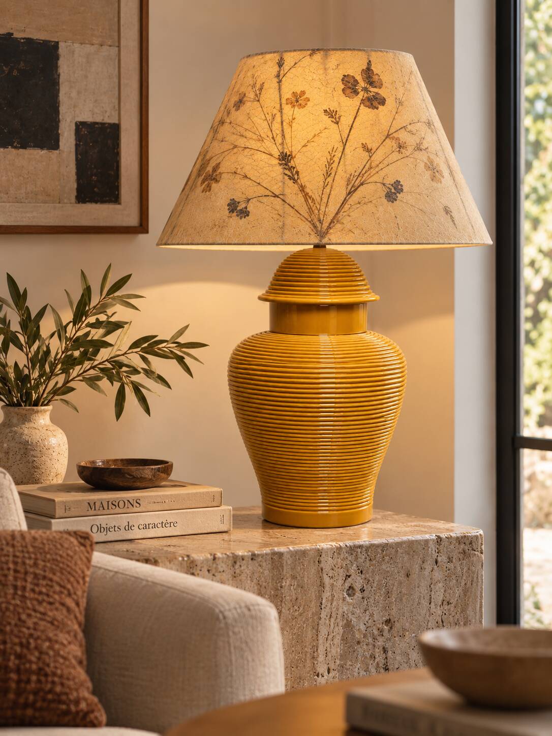 Grande lampe en céramique nervurée jaune moutarde 1970